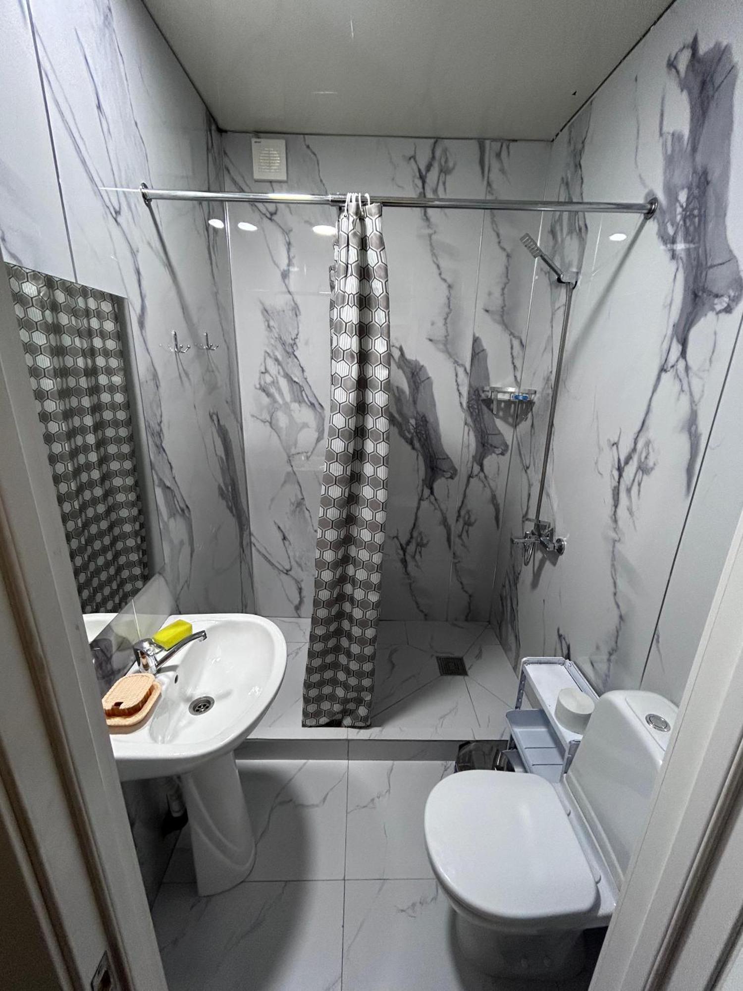 Милый Дом Apartment Tokmok Luaran gambar