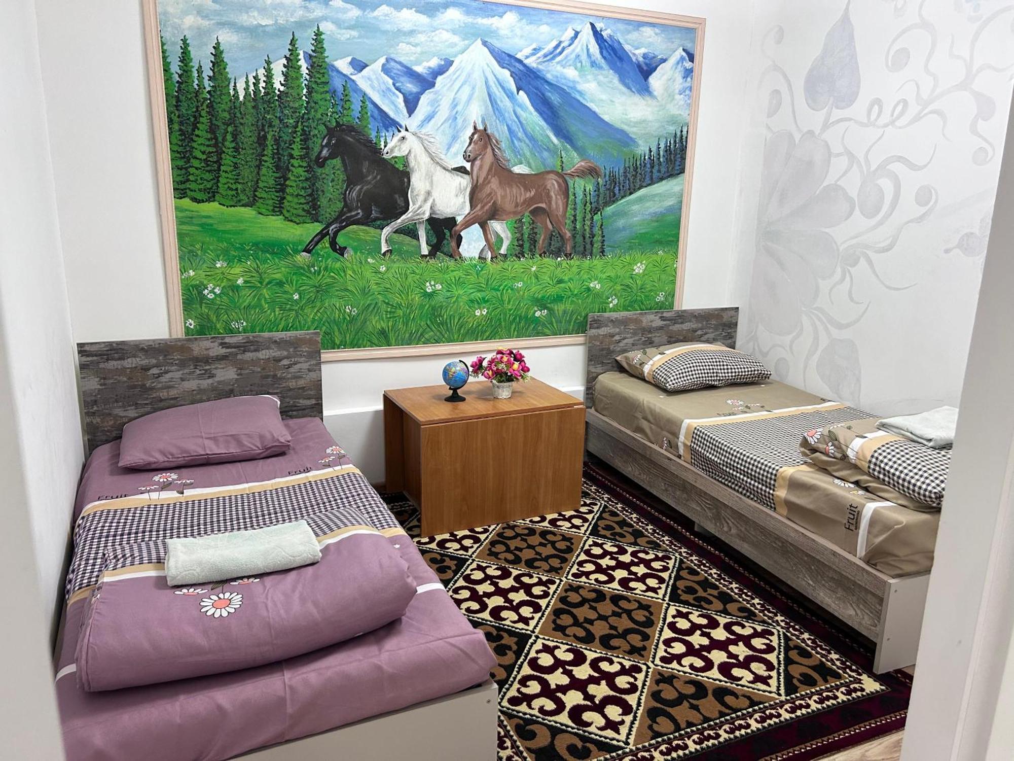 Милый Дом Apartment Tokmok Luaran gambar